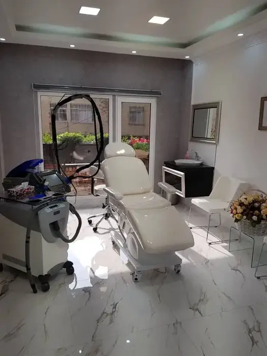 استخدام اپراتور لیزر جهت کلینیک زیبایی واقع در کامرانیه تهران