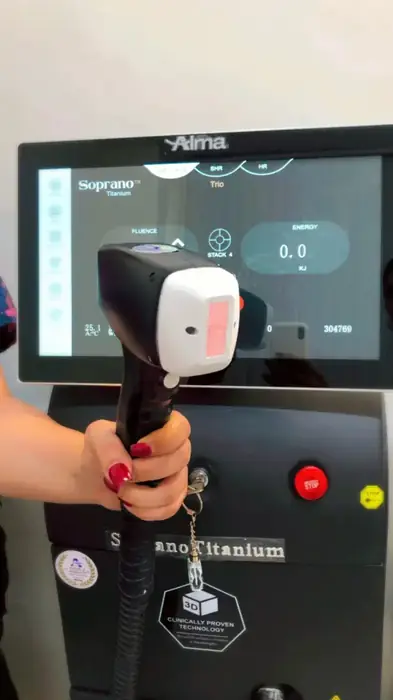 استخدام اپراتور لیزر خانم جهت کلینیک زیبایی در محدوده دروس تهران