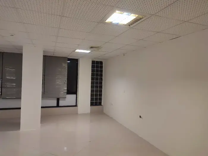 اجاره واحد اداری خدماتی 68متری مناسب مطب در خیابان مولوی سنندج