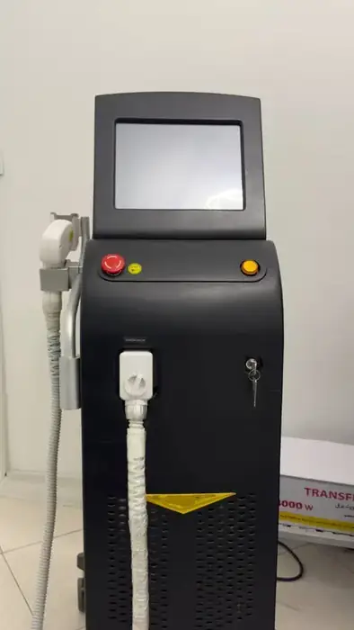 استخدام اپراتور لیزر جهت مرکز لیزر در بهترین لوکیشن مشهد