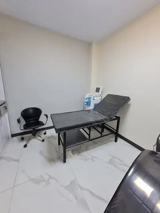 استخدام تکنسین تزریق ژل و بوتاکس جهت کلینیک زیبایی در نسیم‌شهر تهران