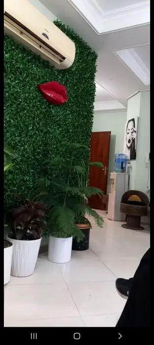 اجاره اتاق از مطب در باشگاه نفت تهران