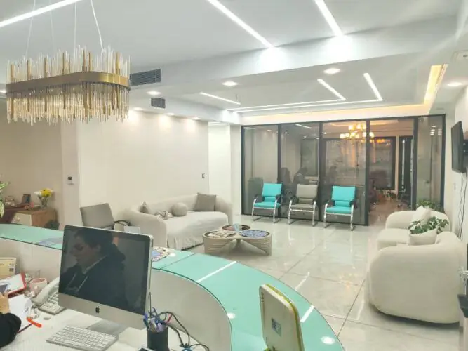 استخدام پزشک متخصص جراحی عمومی، زنان و زیبایی جهت کلینیک شیک و مجهز در میرداماد تهران