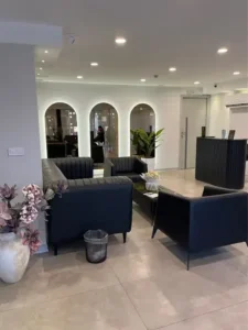 استخدام اپراتور لیزر کندلا جهت کلینیک معتبر در ستارخان شیراز