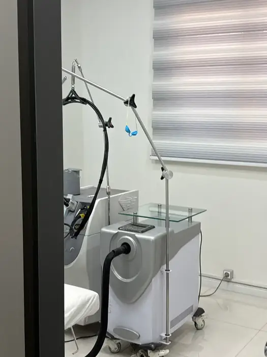 استخدام اپراتور لیزر خانم جهت مرکز لیزر در تهران