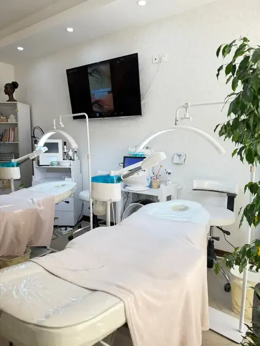 استخدام پزشک عمومی جهت مرکز مراقبت پوست غیرتهاجمی در فردیس کرج