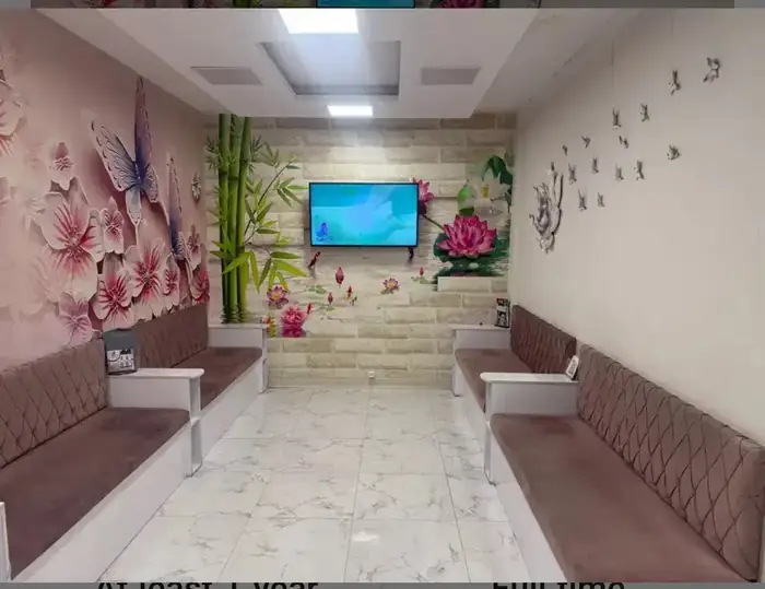 استخدام منشی خانم جهت کلینیک پوست و مو در ونک تهران