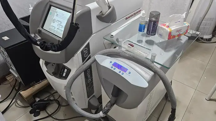 استخدام منشی و اپراتور لیزر جهت کلینیک پوست و لیزر در شرق تهران