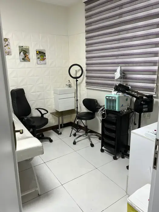 استخدام فیشیال کار با سابقه جهت کلینیک در محدوده شهرک ولیعصر تهران