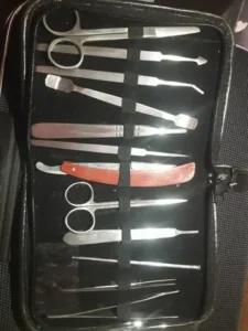 فروش ست کامل دوازده تیکه تجهیزات پزشکی در سنقر استان کرمانشاه