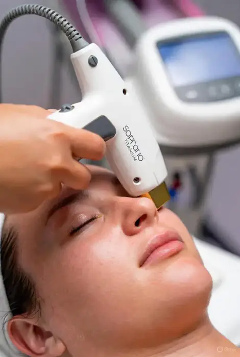 استخدام اپراتور لیزر خانم و آقا جهت کلینیک زیبایی معتبر در ستارخان تهران