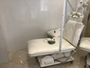 استخدام تکنسین کاشت مو جهت بهترین درمانگاه تخصصی پوست و مو در شیراز