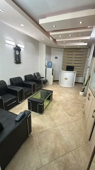 استخدام پزشک مسلط به تزریقات زیبایی جهت کلینیک معتبر در سعادت‌آباد اصفهان