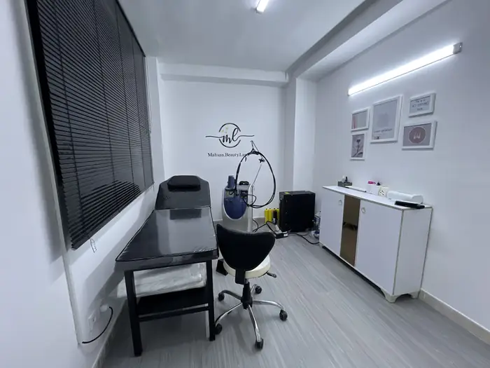 استخدام پزشک عمومی یا متخصص زنان به عنوان مسئول فنی لیزر در تهران