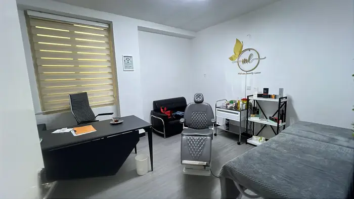 استخدام پزشک عمومی یا متخصص زنان به عنوان مسئول فنی لیزر در تهران