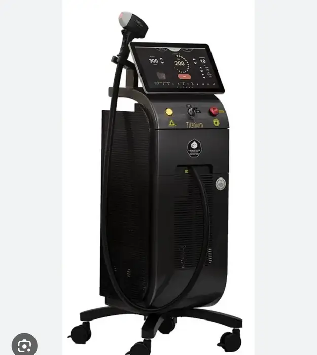 استخدام اپراتور لیزر جهت کلینیک زیبایی در بوشهر