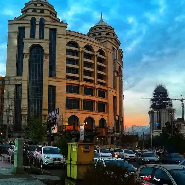 اجاره واحد اداری 110متری مناسب مطب در عظیمیه کرج