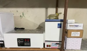 فروش لوازم و تجهیزات آزمایشگاه در خرم‌آباد