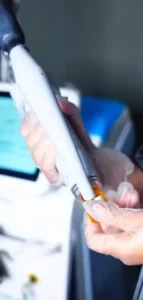 استخدام اپراتور لیزر جهت کلینیک خوشنام در تبریز