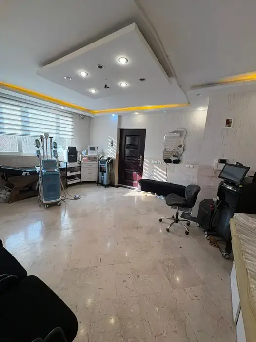 استخدام پزشک عمومی مسلط به امور زیبایی جهت کلینیک مجهز در یافت‌آباد تهران