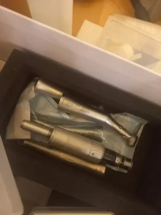 فروش تجهیزات، قطعات و مواد دندانپزشکی در سعادت‌آباد تهران