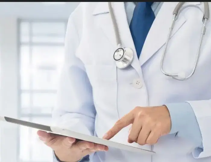 استخدام پزشک عمومی جهت کلینیک لیزر در کیش