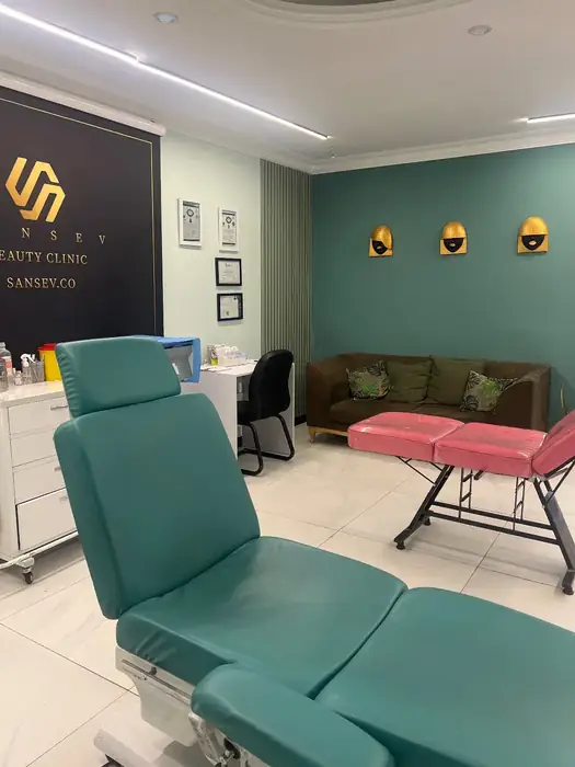 استخدام پزشک مسلط به تزریقات زیبایی جهت کلینیک معتبر در عظیمیه کرج