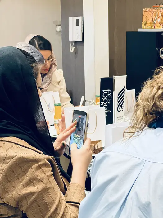 آموزش تخصصی و حرفه‌ای فیشیال و پاکسازی پوست در شیراز