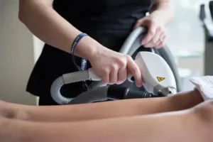 استخدام اپراتور لیزر آقا و خانم با دستگاه جهت کلینیک زیبایی و دندانپزشکی در دماوند استان تهران