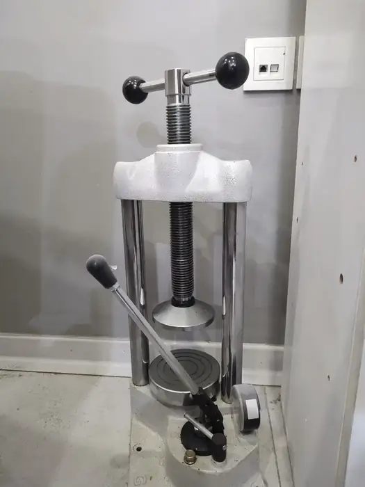 فروش دستگاه پرس هیدرولیک دندانسازی در تهران