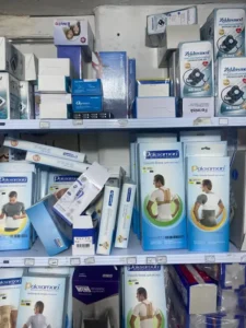 واگذاری تجهیزات پزشکی به علت مهاجرت در جیرفت استان کرمان