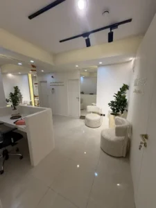 استخدام پزشک زیبایی یا عمومی دارای پروانه جهت مرکز لاغری نیل شیپ بادی در اصفهان