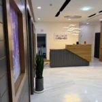 واگذاری مطب پوست، مو و زیبایی با تجهیزات و دستگاه در میدان امام خمینی پردیس