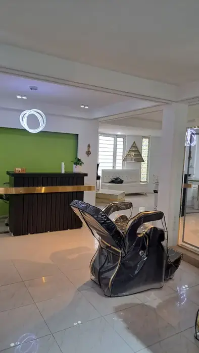 اجاره واحد اداری 180متری مناسب مطب در رفسنجان استان کرمان