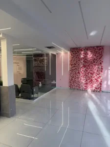 استخدام مدیر کلینیک زیبایی واقع در ولنجک تهران