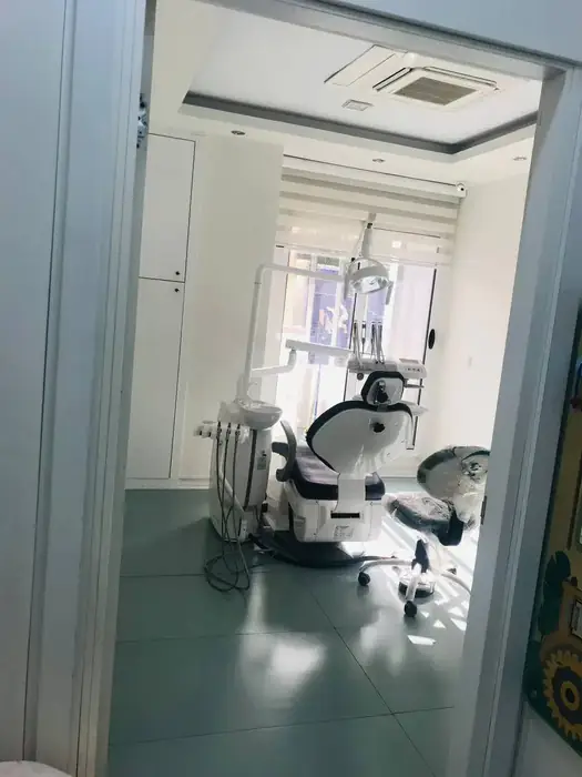 اجاره مطب دندان‌پزشکی کاملاً مجهز در گاندی تهران