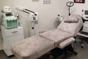 استخدام منشی خانم جهت کلینیک در کرج