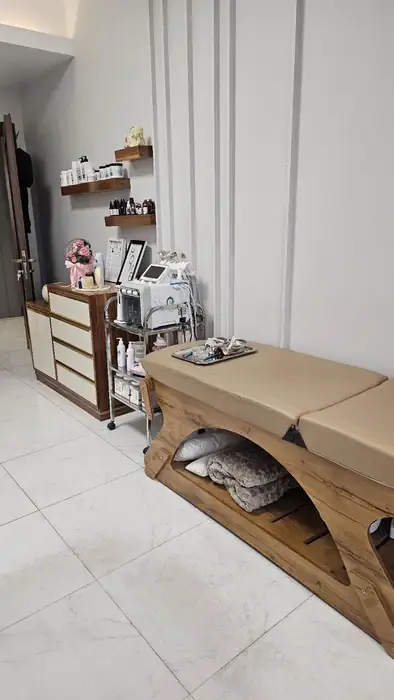 اجاره اتاق 16متری مجهز از مطب پزشک در بلوار امیرکبیر تبریز