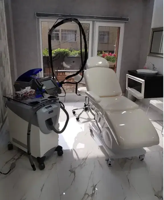 استخدام فیشیالیست و اپراتور لیزر جهت کلینیک زیبایی معتبر و مجهز در سعادت‌آباد تهران