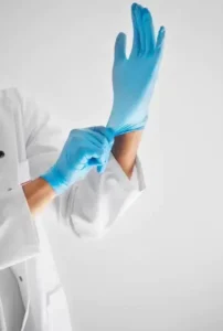 استخدام پزشک عمومی آشنا به امور زیبایی جهت کلینیک در شهرقدس تهران