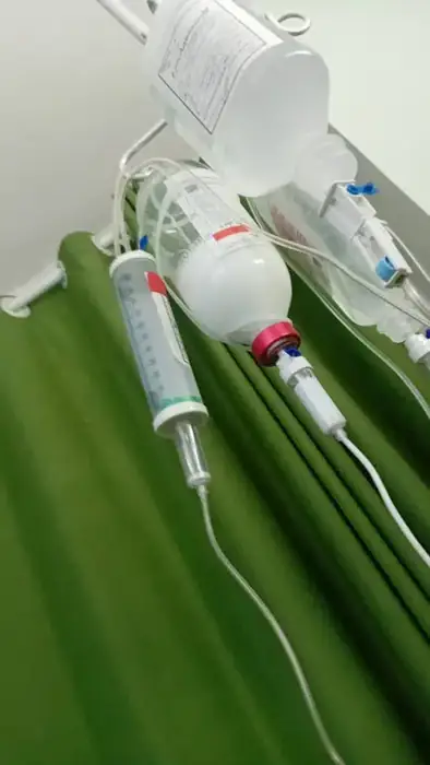 آموزش اصول پرستاری و تزریقات در کلینیک تخصصی در رشت