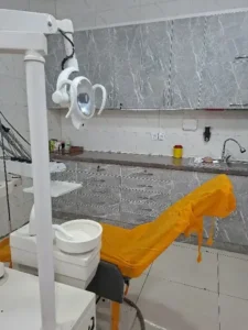 استخدام دندانپزشک دارای پروانه شهریار