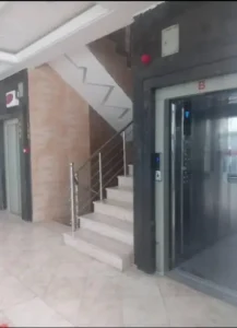 اجاره و فروش واحد اداری 95متری مناسب مطب در خرم آباد