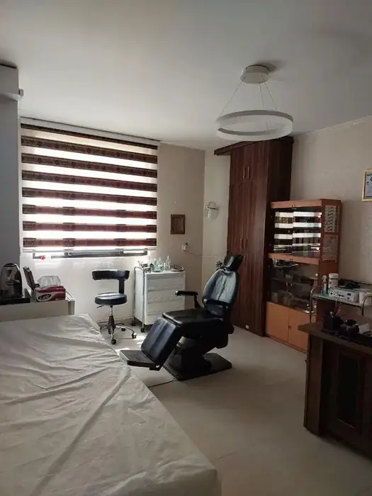 اجاره مطب 90متری از کلینیک پوست و مو در خیابان هنرستان مشهد