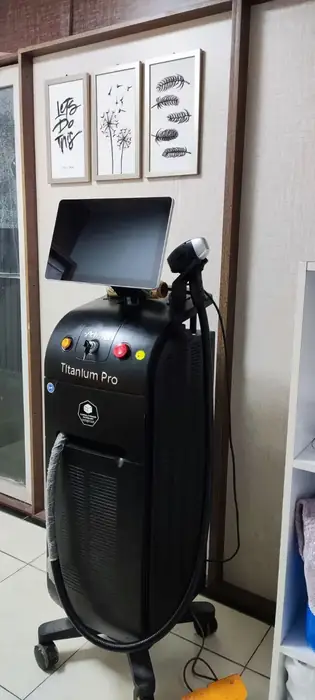 اجاره اتاق 10متری از کلینیک زیبایی در معالی آباد شیراز