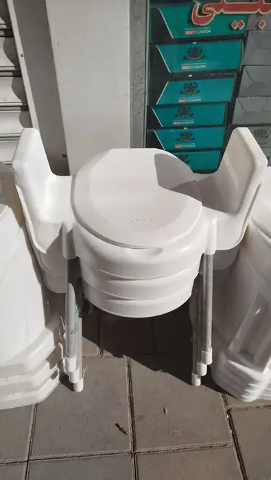 پخش انواع تجهیزات پزشکی و ارتوپدی کلی و جزئی در کرمانشاه