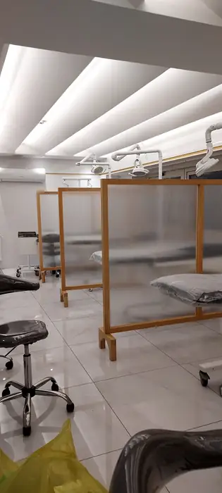 استخدام پزشک زیبایی مجرب جهت کلینیک تخصصی پوست و مو در شیراز