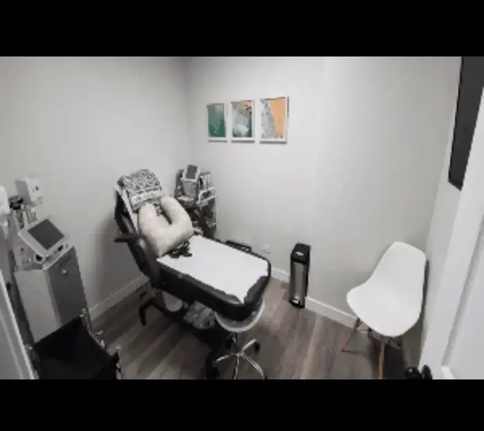 استخدام پزشک عمومی مسلط به امور زیبایی در تهران