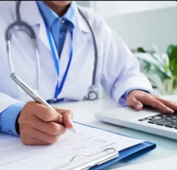 استخدام پزشک دارای پروانه به عنوان مسئول فنی در نجف آباد اصفهان