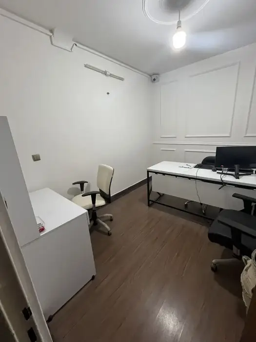 اجاره واحد اداری 85متری مناسب مطب در بکایی قم